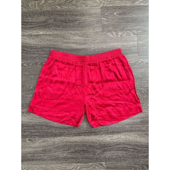 NWT Gold Hawk Red Satin Shorts With Pockets Size Large - Picture 1 of 5